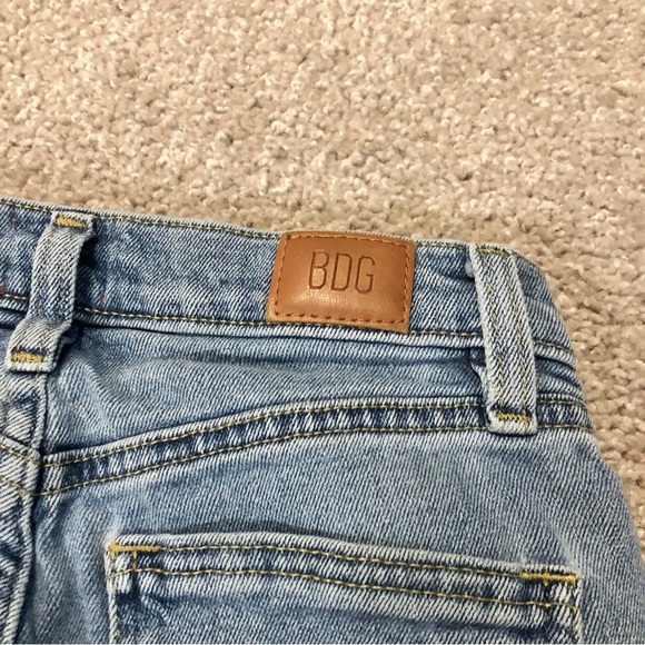 BDG Girlfriend High Rise Jeans Light Wash 25 - Picture 4 of 8